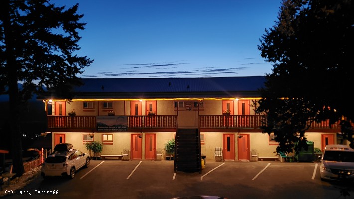 12 Unit Motel with Restaurant