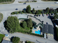 Summerland Motel & Apartments